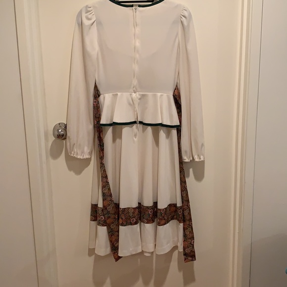 Vintage Dress - Picture 5 of 11